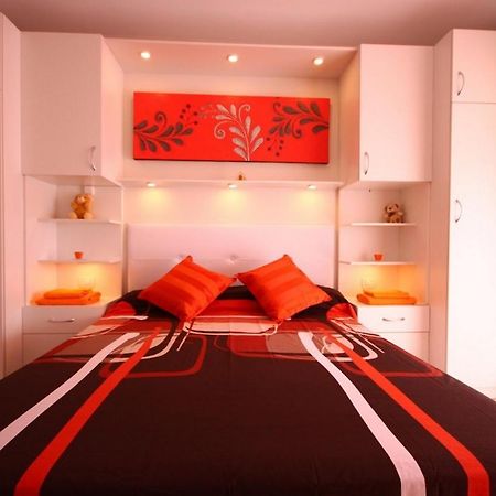 Fabulous Two Bedroom Apartment Near Las Vistas Beach In Los Cristianos Arona  Kültér fotó